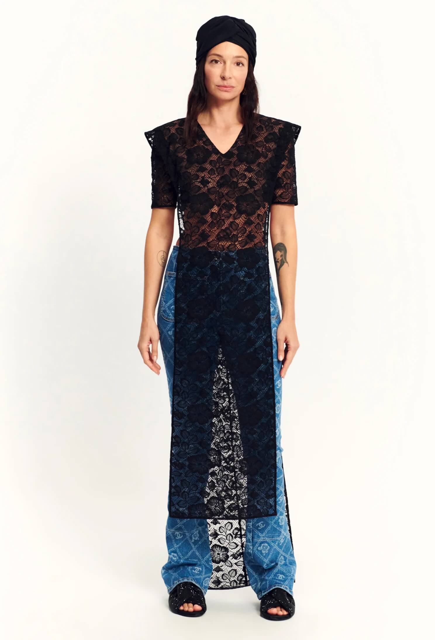 

Платье Chanel Lace, черный