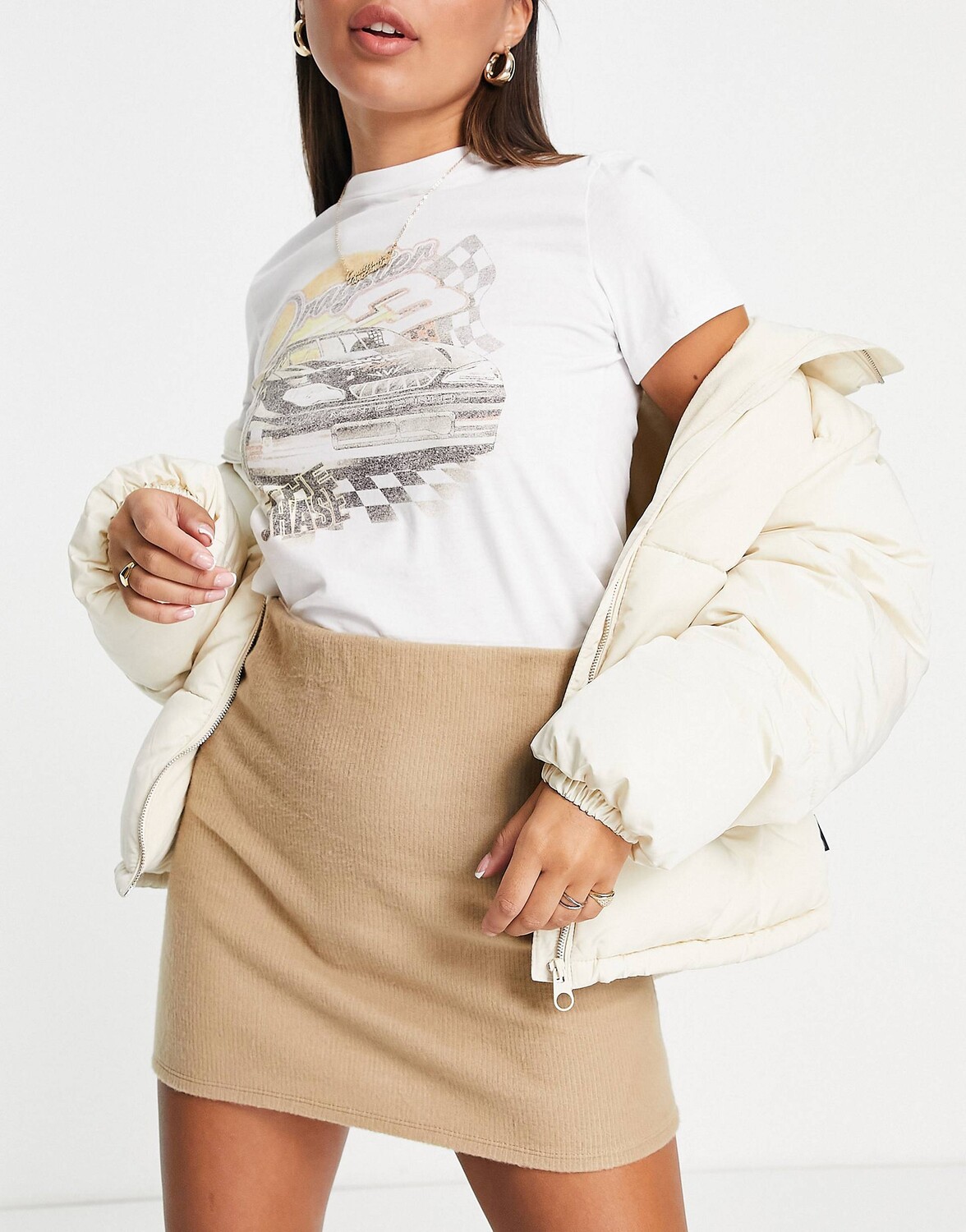 

Светло-коричневый пушистый костюм с мини-юбкой ASOS DESIGN
