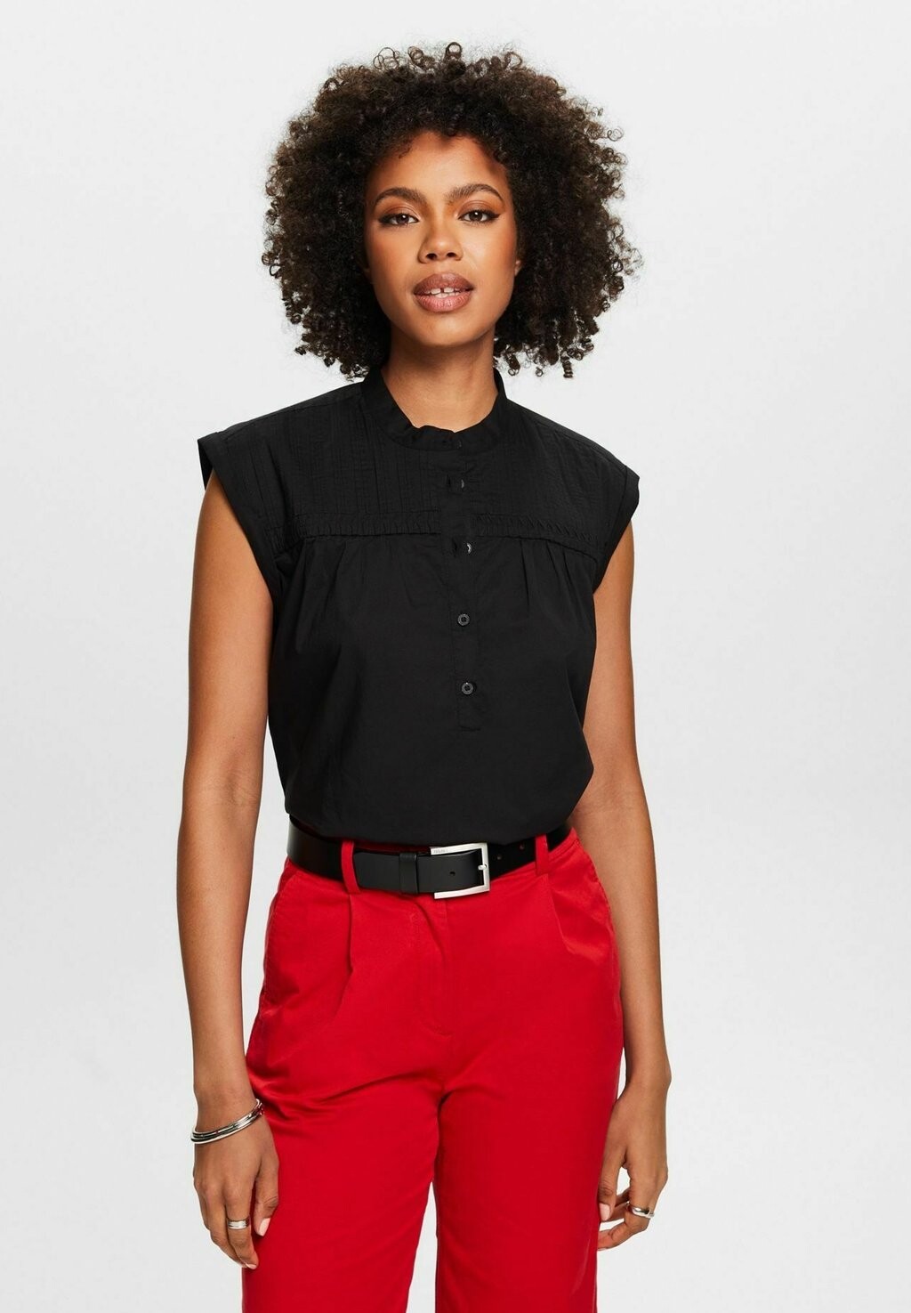 

Блузка Esprit, цвет black