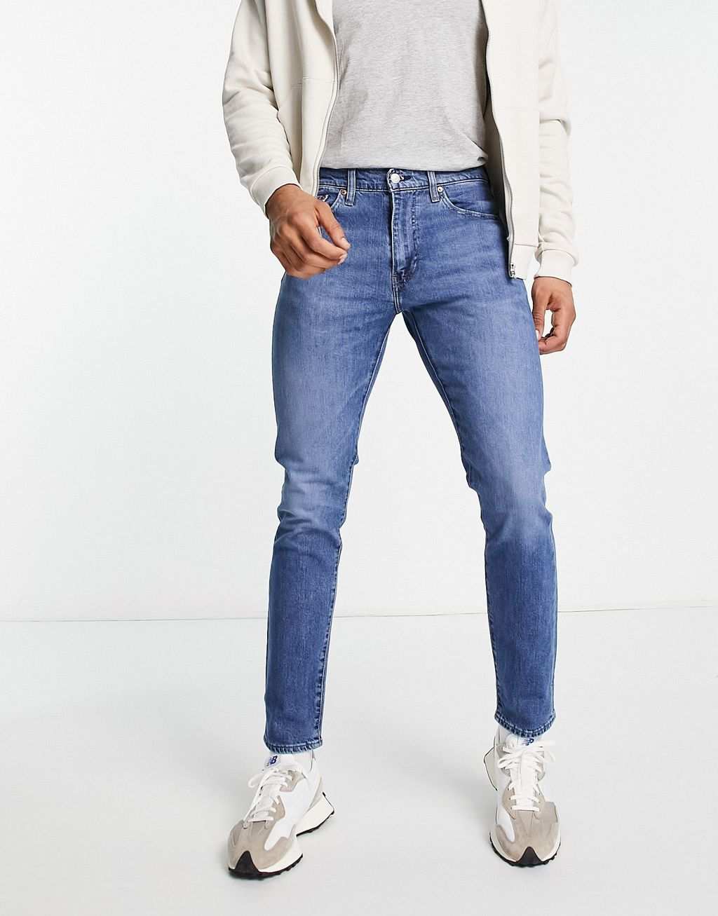 Узкие зауженные джинсы Levi's 512 средней степени стирки