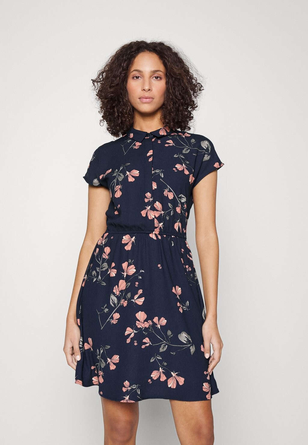 

Повседневное платье Vero Moda