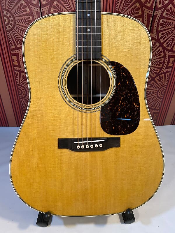 

Martin D-28 2022 Натуральный