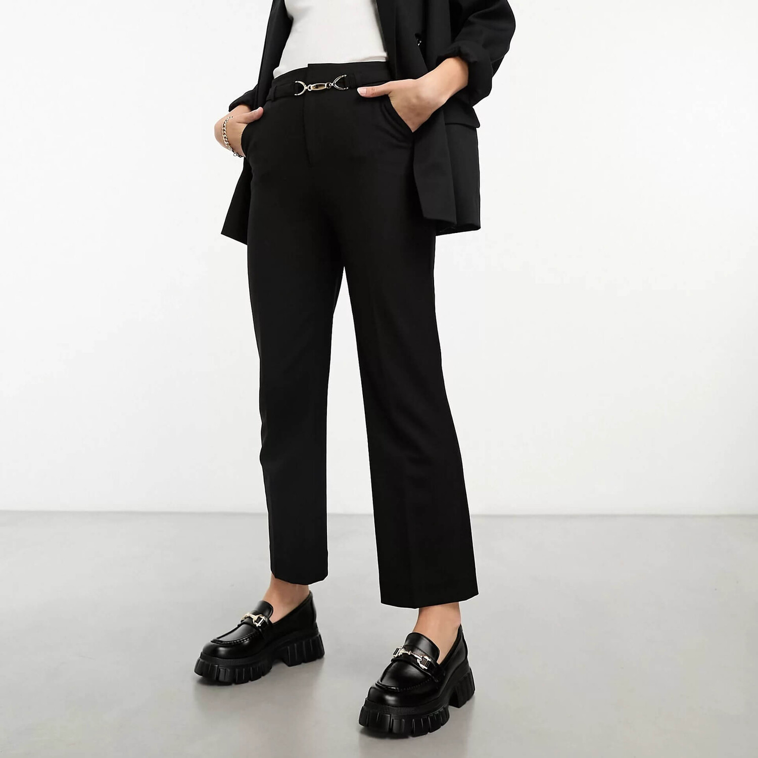 

Брюки & Other Stories Stretch Wool Blend With Self- Belt Detail, черный
