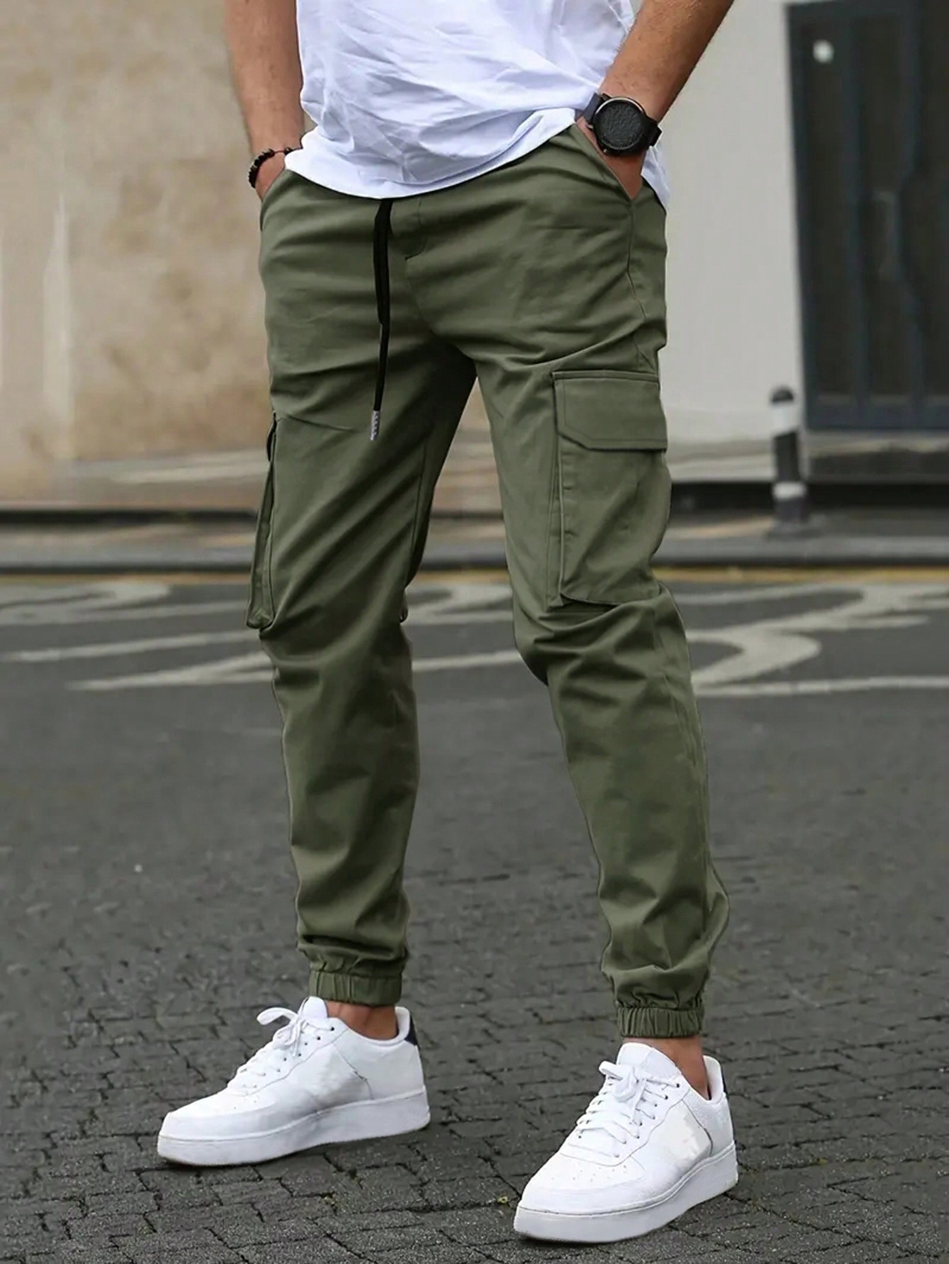 цена Мужские однотонные брюки-карго с завязками на талии и манжетах Manfinity Homme, армейский зеленый