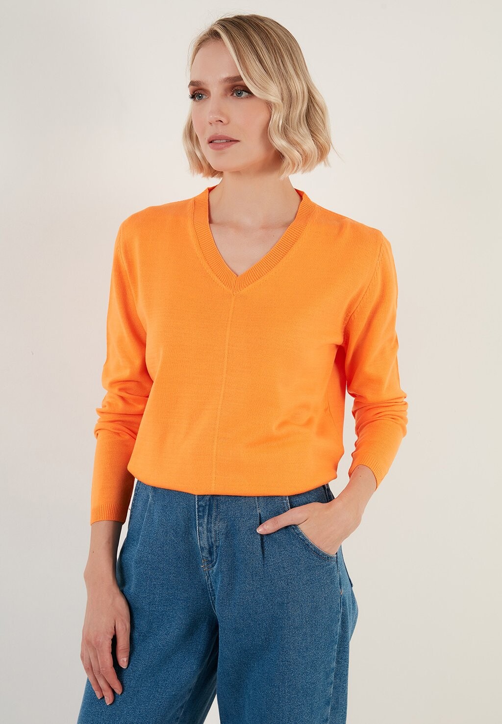 

Свитер LELA Regular Fit, оранжевый
