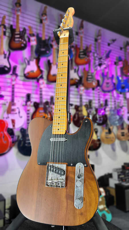 

Электрогитара Squier 40th Anniversary Telecaster, винтажное издание - Satin Mocha Maple! 544