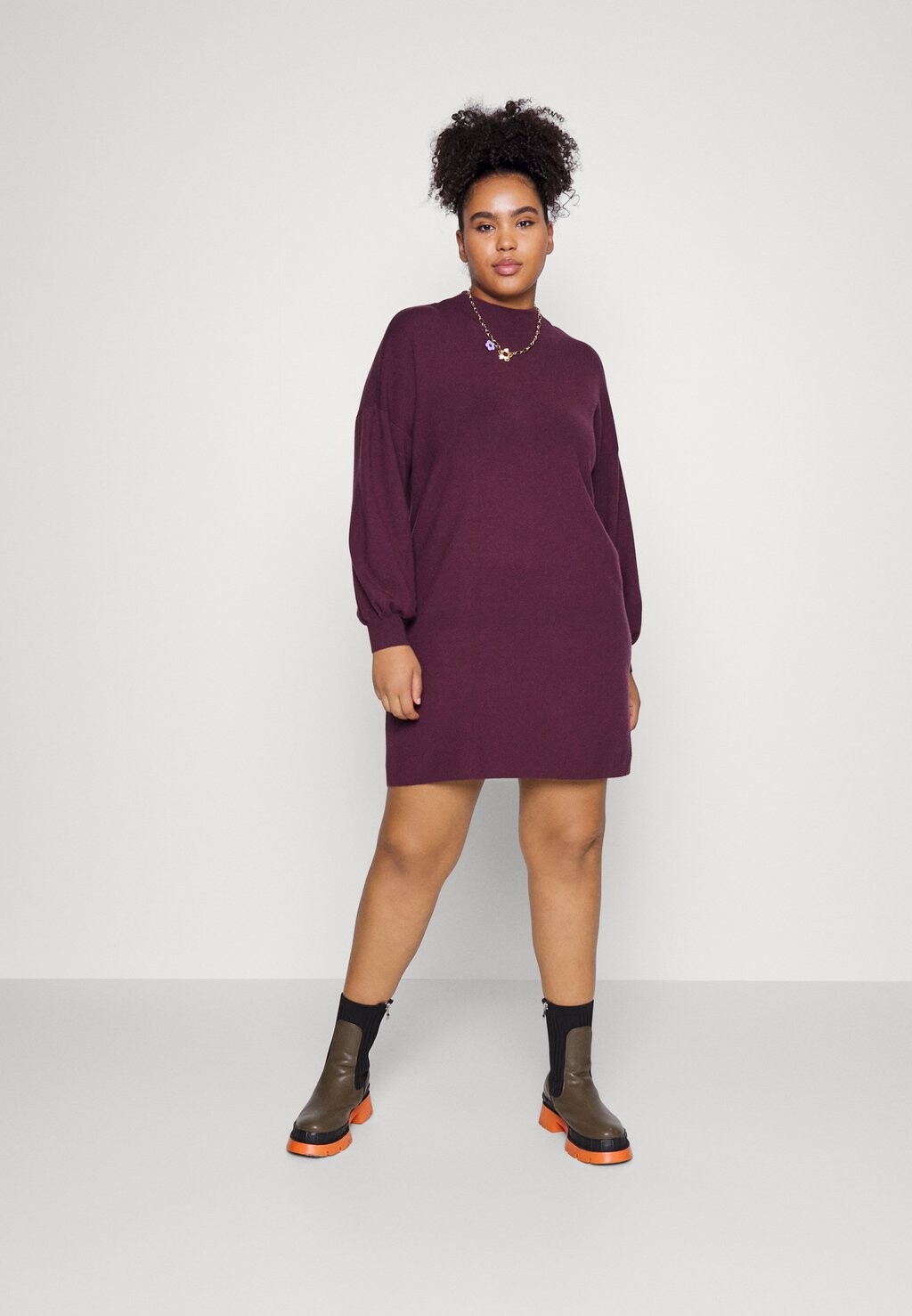 

Вязаное платье Vero Moda, бордовый