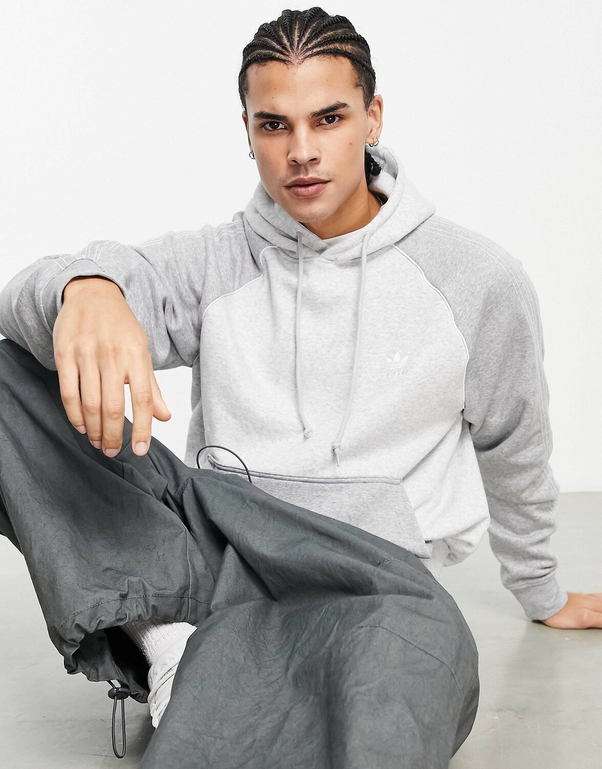 

Серая толстовка с капюшоном adidas Originals SPRT