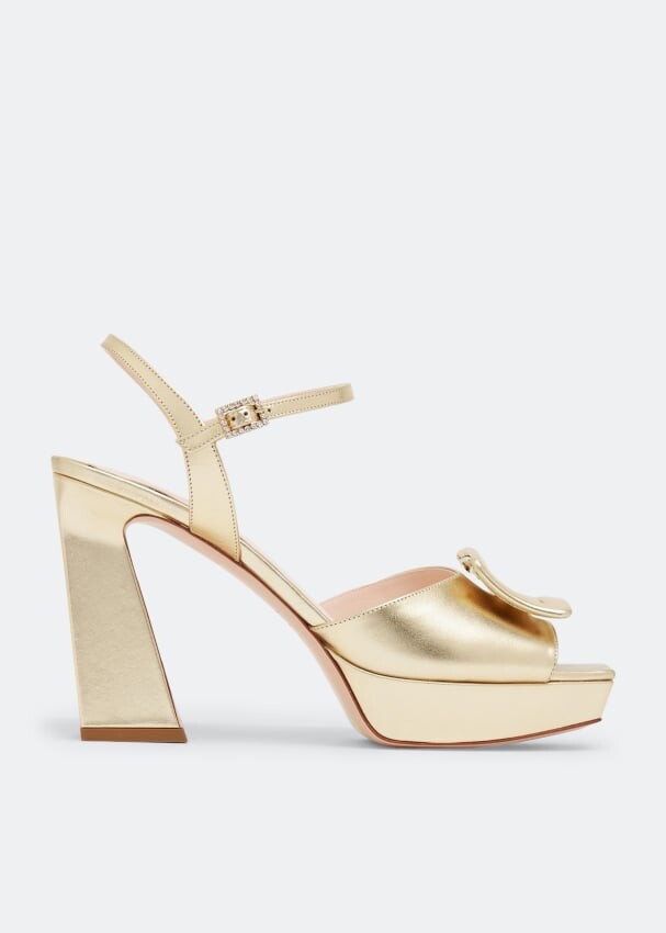 

Сандалии ROGER VIVIER Covered buckle platform sandals, золотой