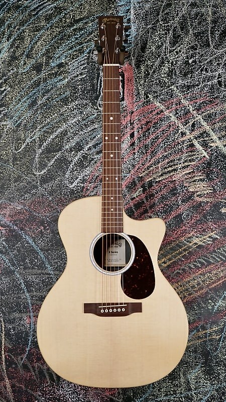 

Martin GPC-X2E-01, Sitka/Mahogany HPL, сумка для переноски