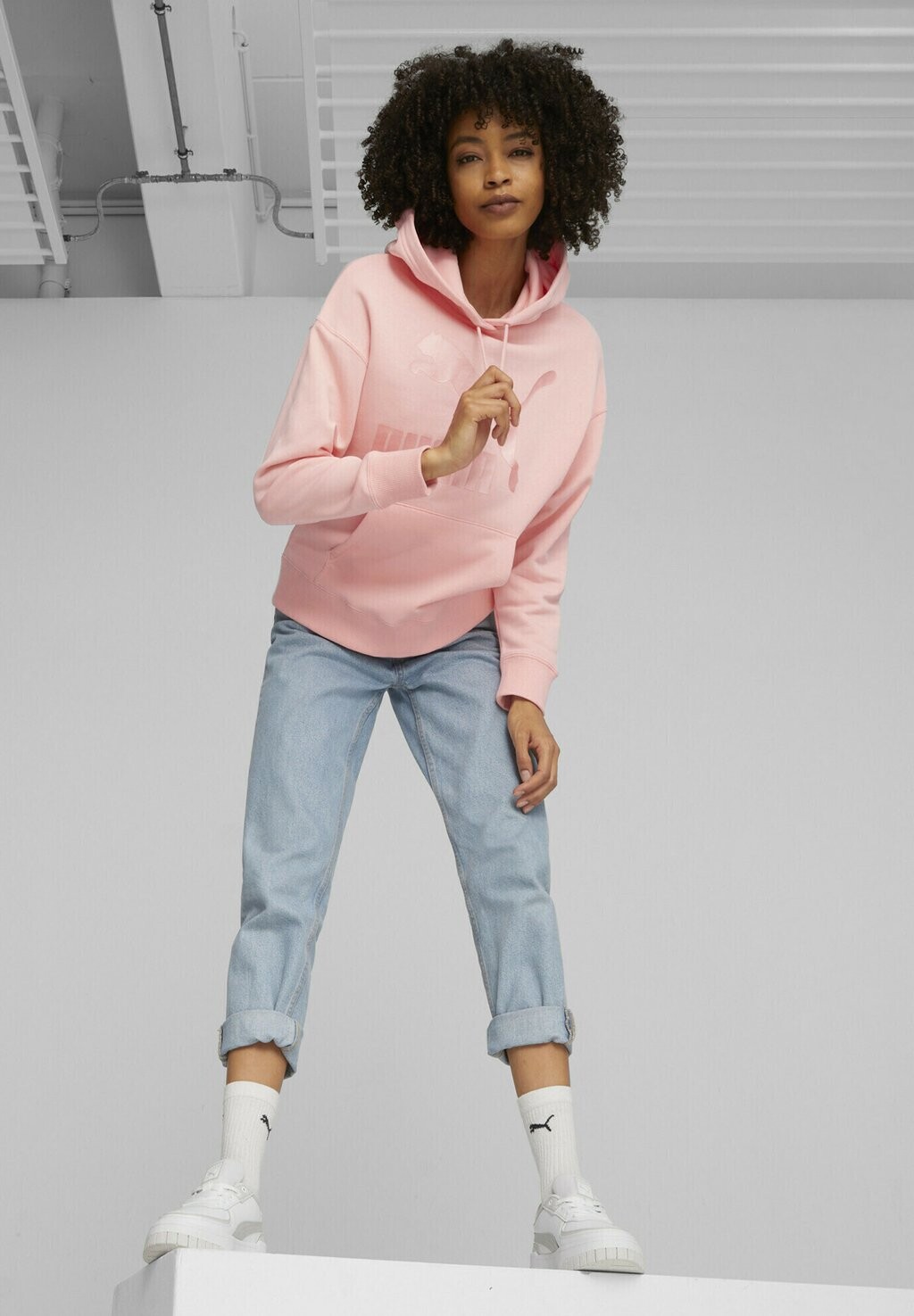 

Толстовка с капюшоном Puma Classics Logo, розовый, Розовый;белый
