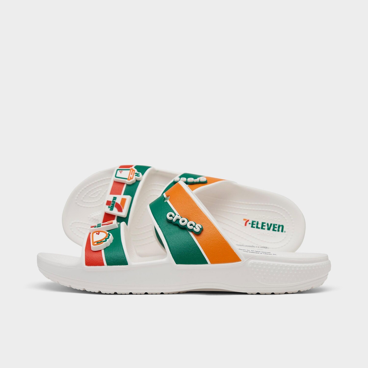 

Классические шлепанцы Crocs x 7Eleven с двумя ремешками, белый