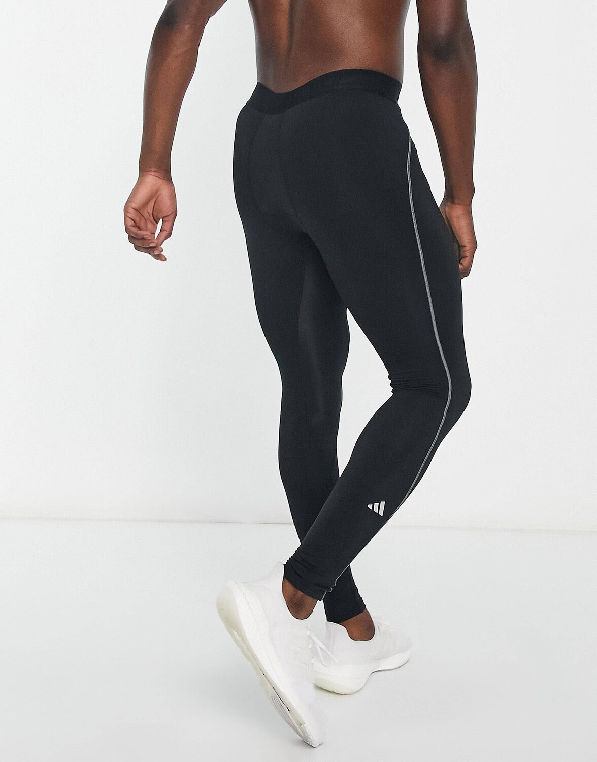 

Черные леггинсы adidas Training Tech Fit Cold Ready