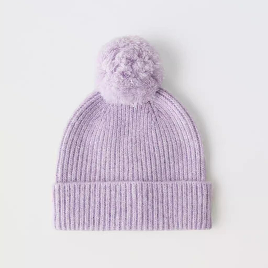 

Шапка ZARA Knitted Pompom, фиолетовый
