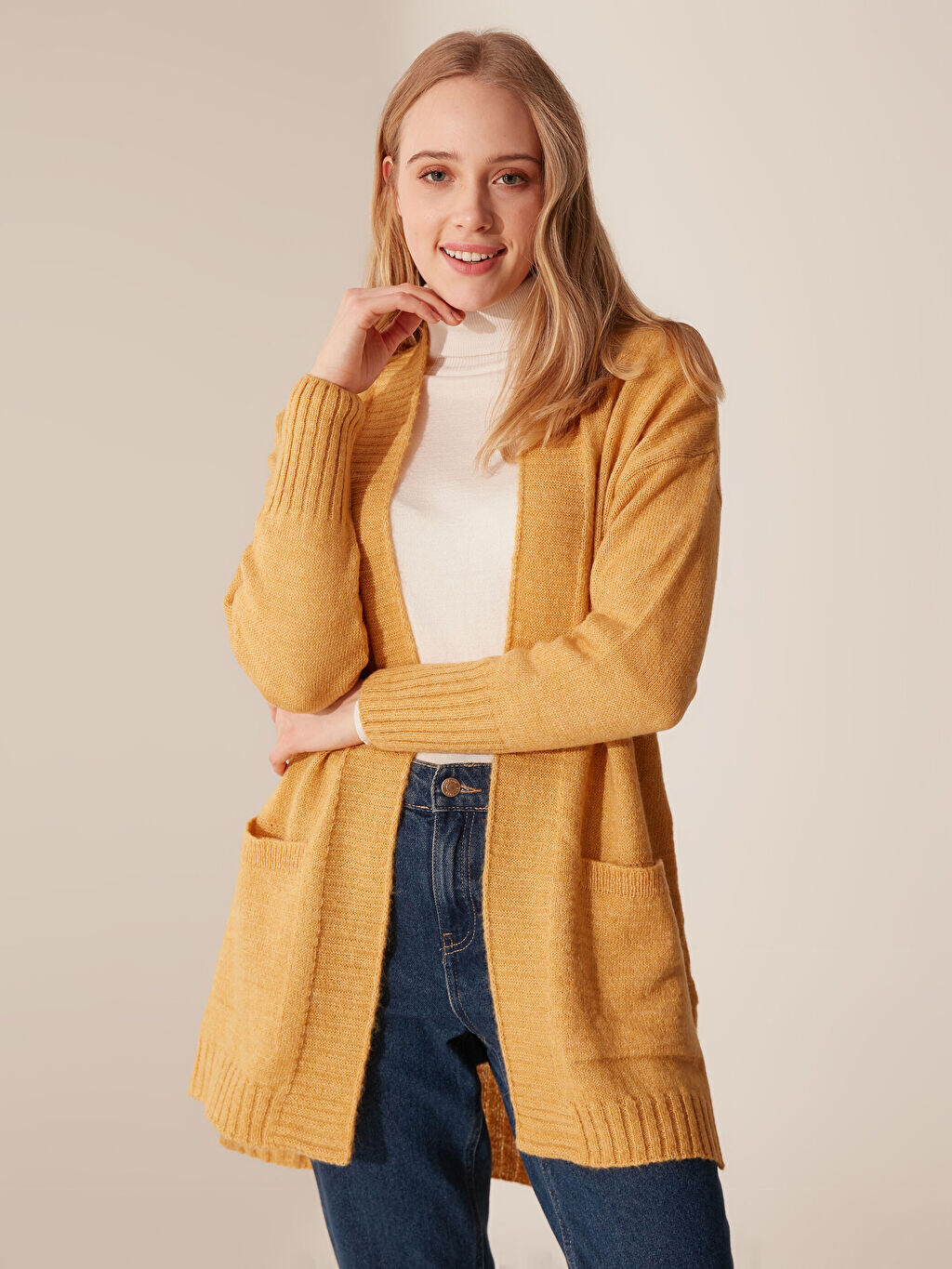 

Женский трикотажный кардиган с карманами и длинными рукавами LCW Casual