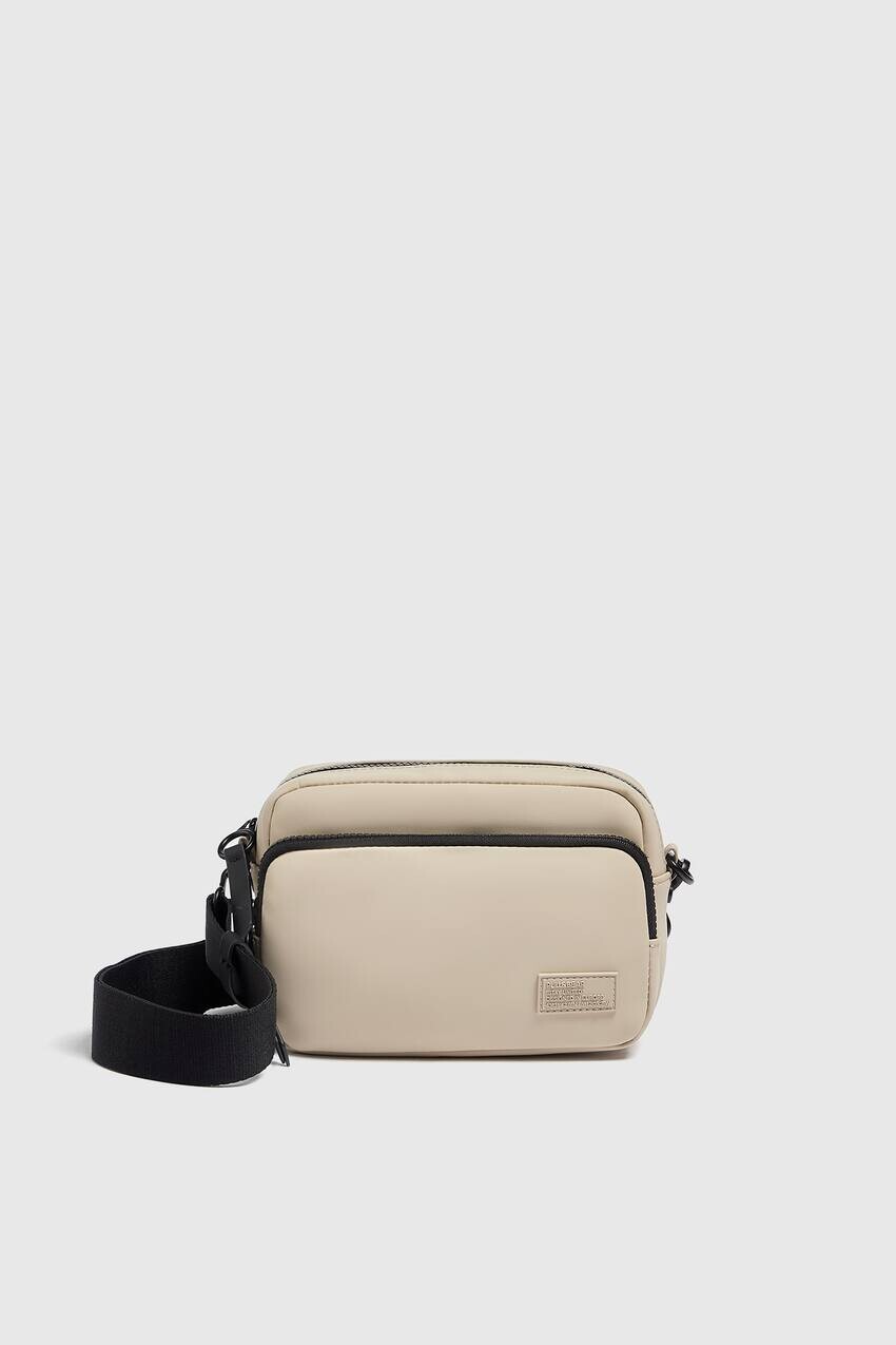 

Прорезиненная сумка через плечо Pull&Bear, экрю