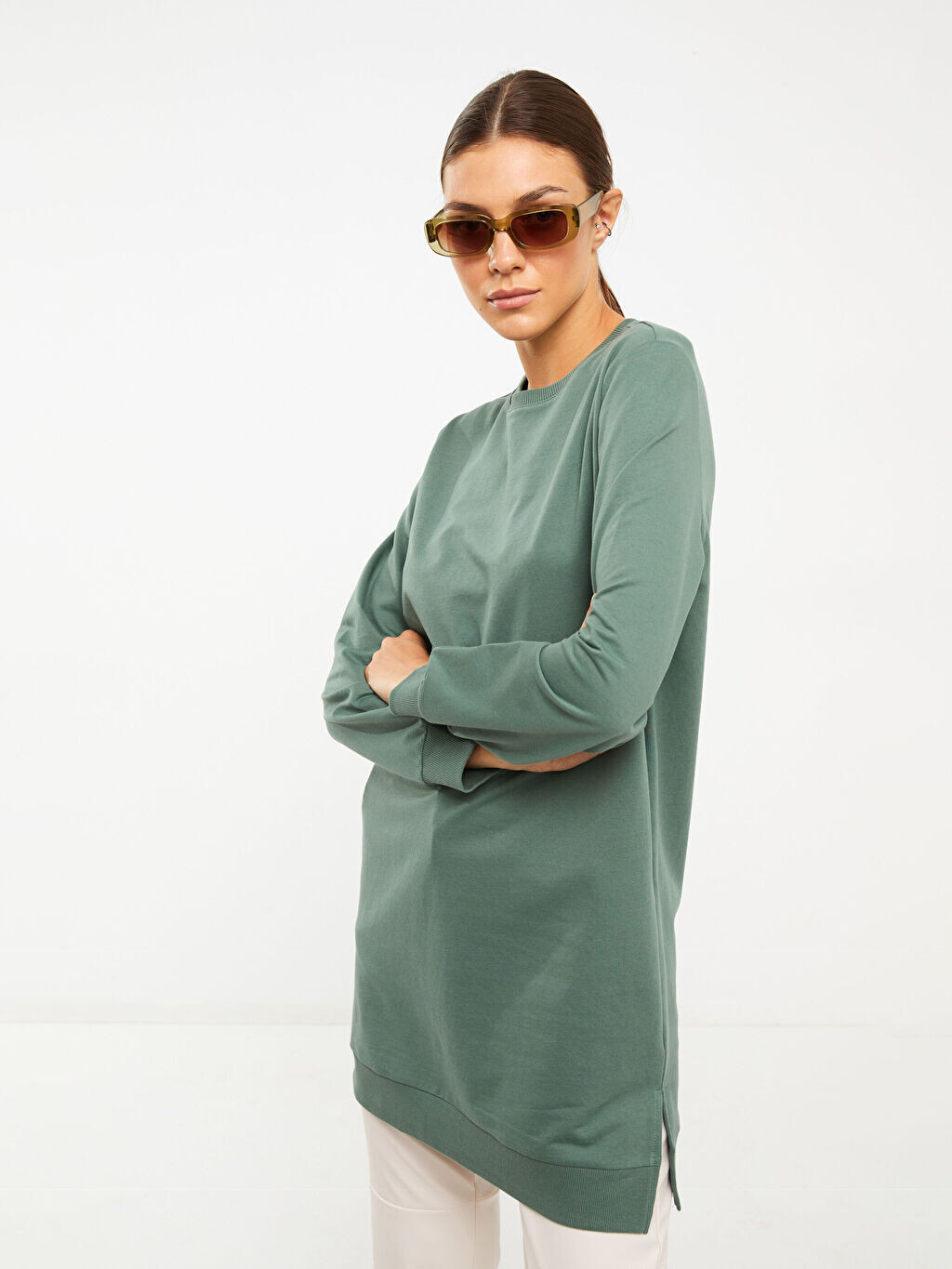 

Женская туника прямого кроя с круглым вырезом и длинными рукавами LCW Modest