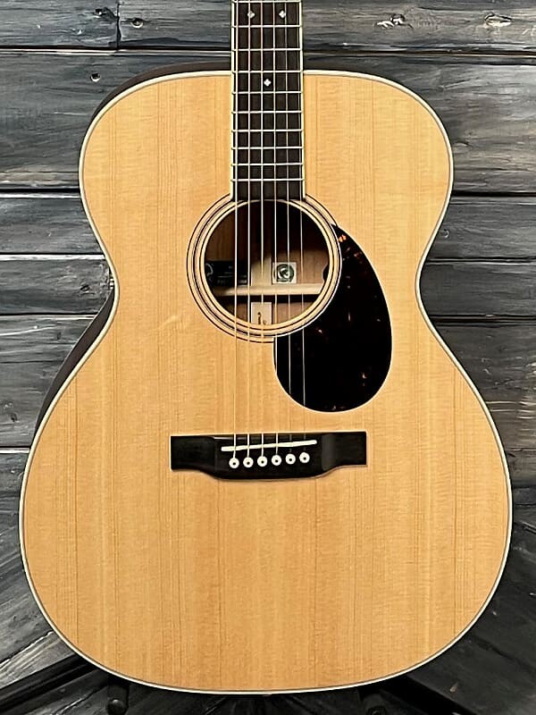 

Акустическая электрогитара Martin OME Cherry сертифицирована FSC Martin OME FSC Certified Electric Guitar