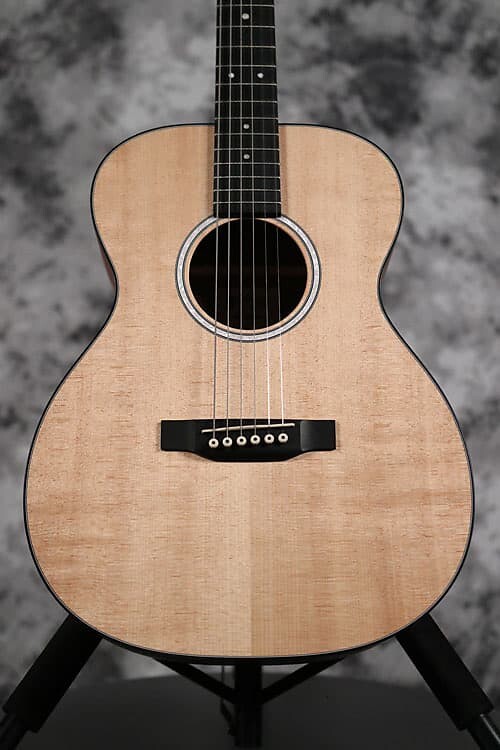 

Мартин - 000Jr-10 Martin