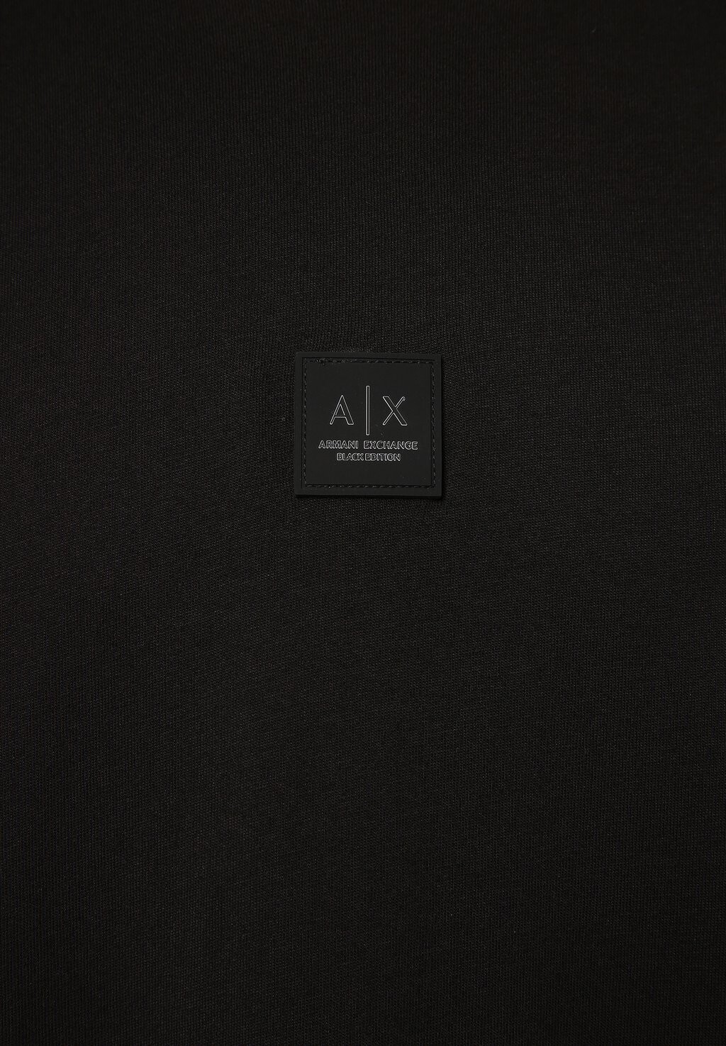 

Базовая футболка Armani Exchange, черный