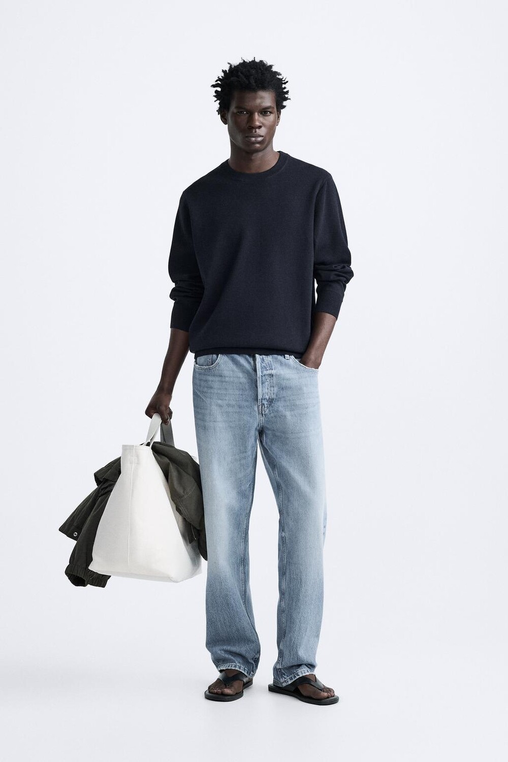 

Свитер с мерцеризованной отделкой ZARA, темно-синий