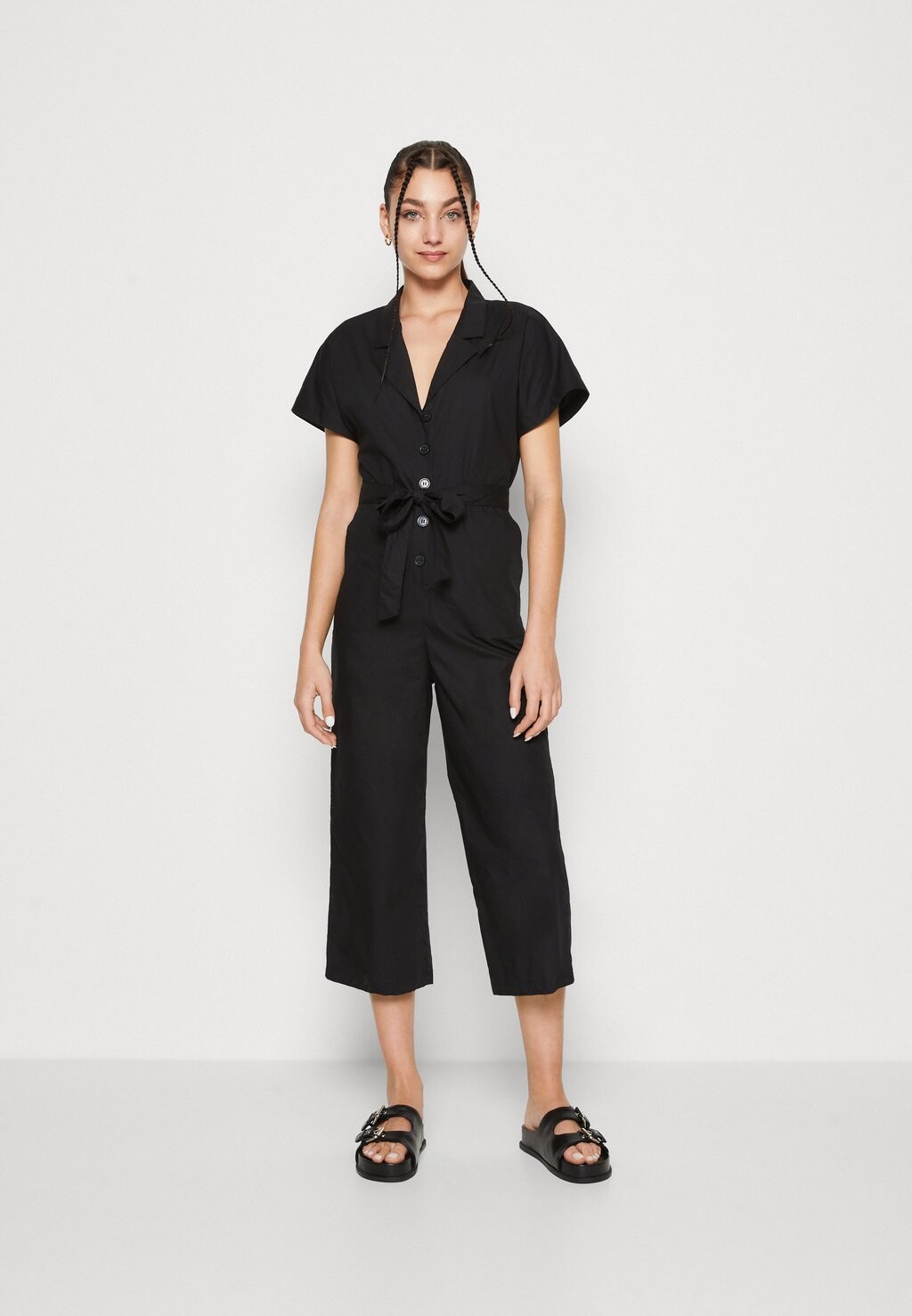 

Комбинезон Monki