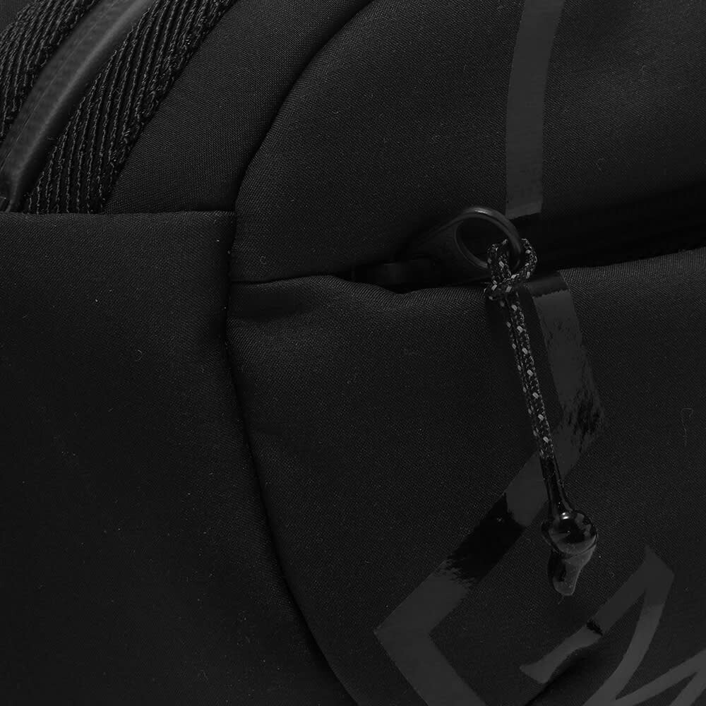 

Сумка Moncler Cut Logo Belt Bag