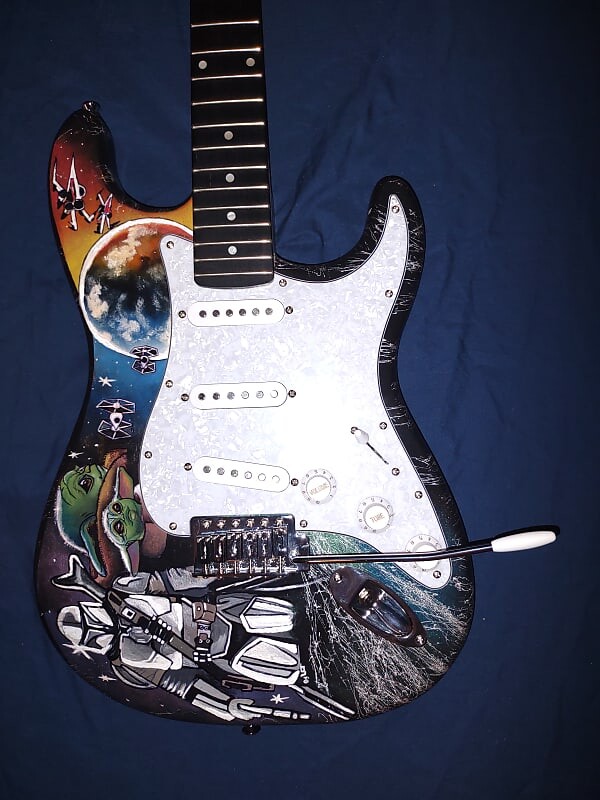 

Стратокастер Fender 2022 stratocaster