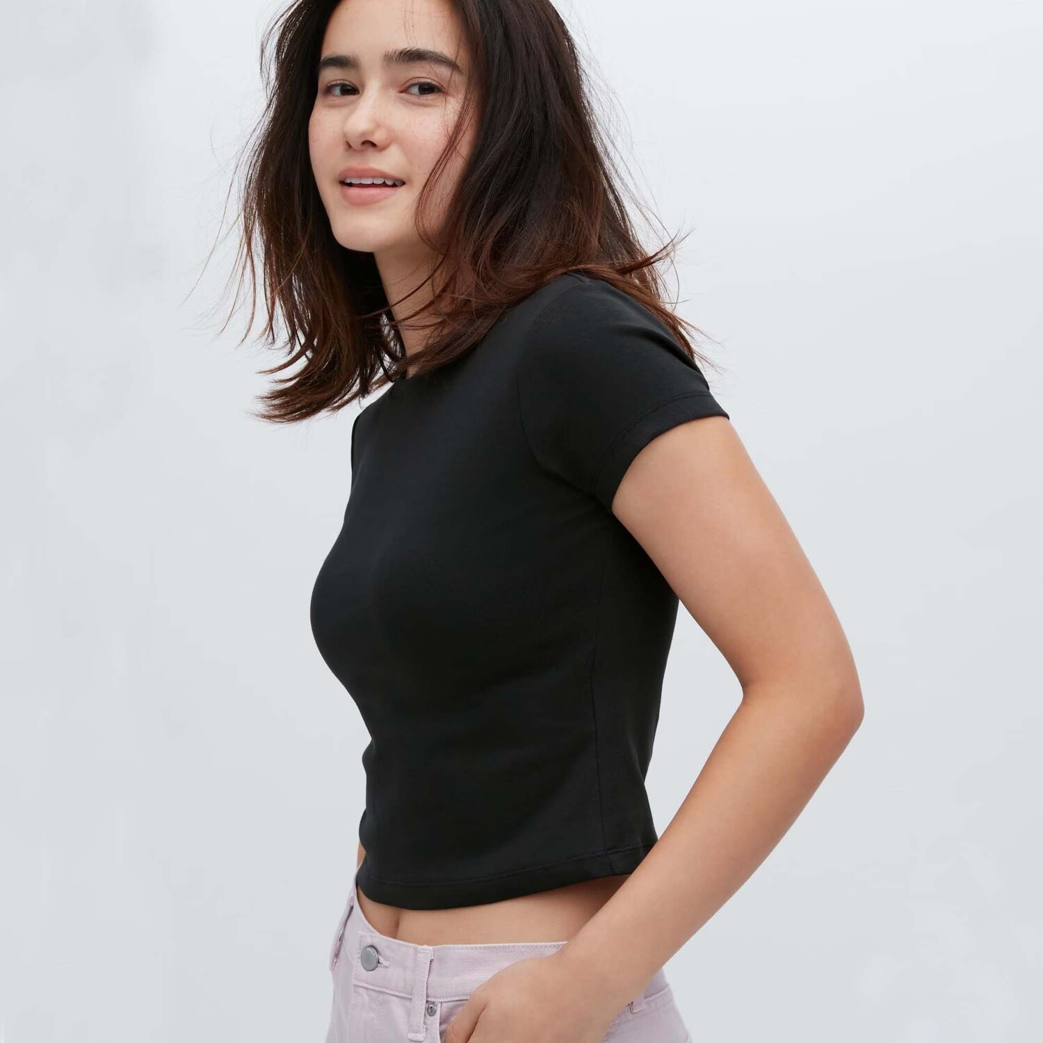 

Футболка Uniqlo Cropped Fit Short Sleeved, черный