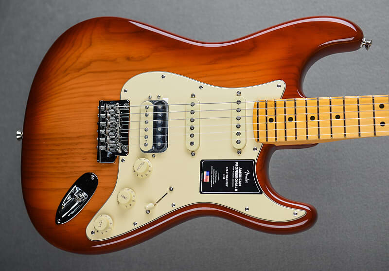 

American Professional II Stratocaster HSS — Sienna Sunburst с кленом Fender American Professional II Stratocaster HSS – w/Maple