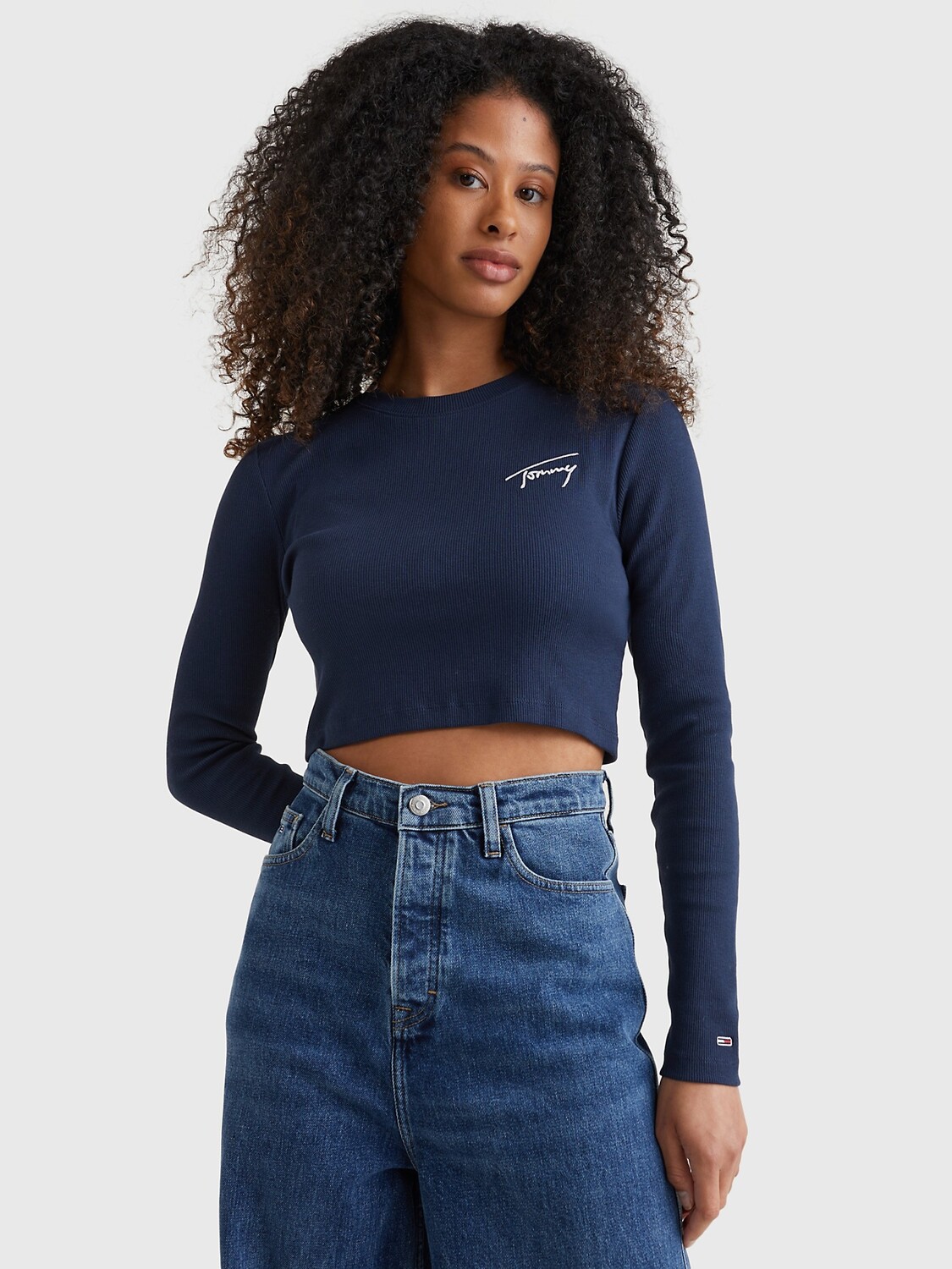 

Укороченная футболка с логотипом с длинным рукавом Tommy Hilfiger, сумеречный флот