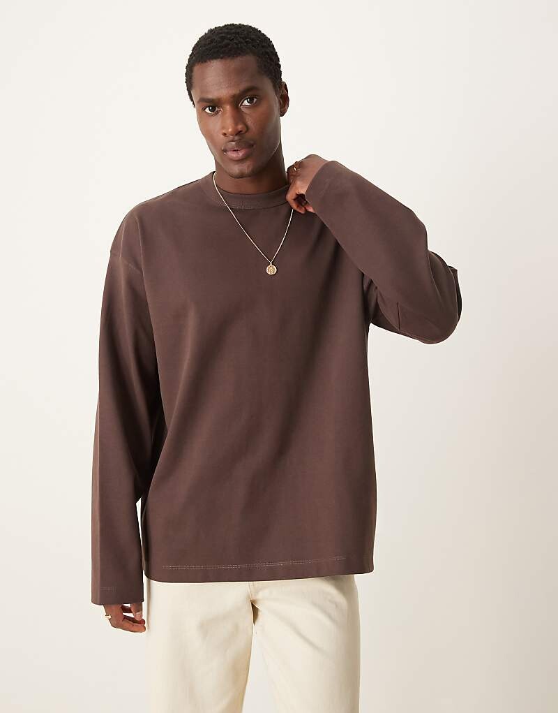 

ASOS DESIGN Premium — коричневая футболка оверсайз плотностью 300 г/м² с длинными рукавами и швами интерлок