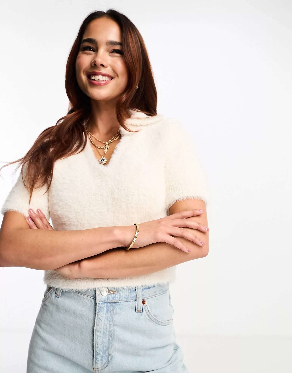 

Вязаная футболка с воротником ASOS из пушистой пряжи кремового цвета, Бежевый