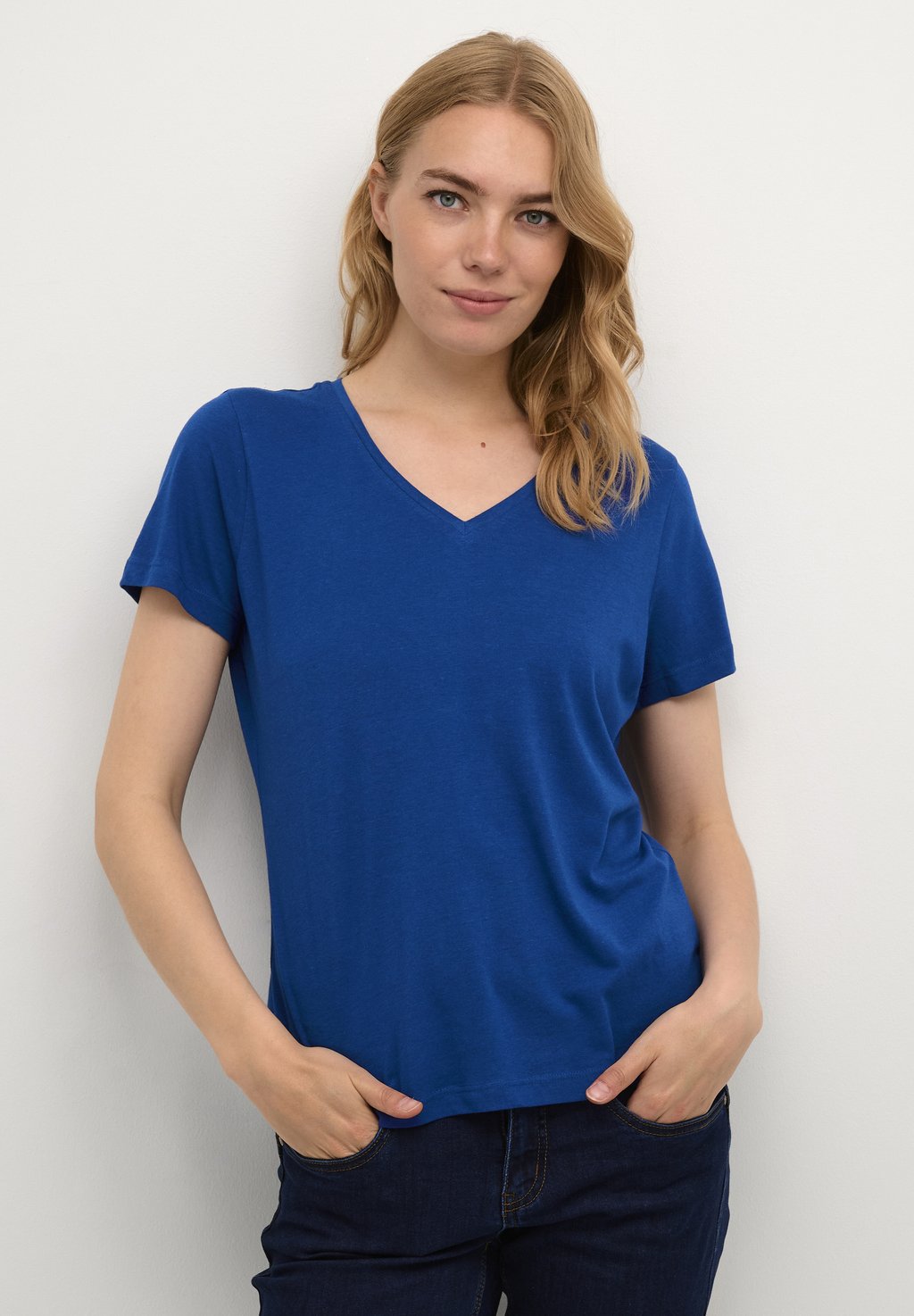 Базовая футболка NAIA Cream, синий