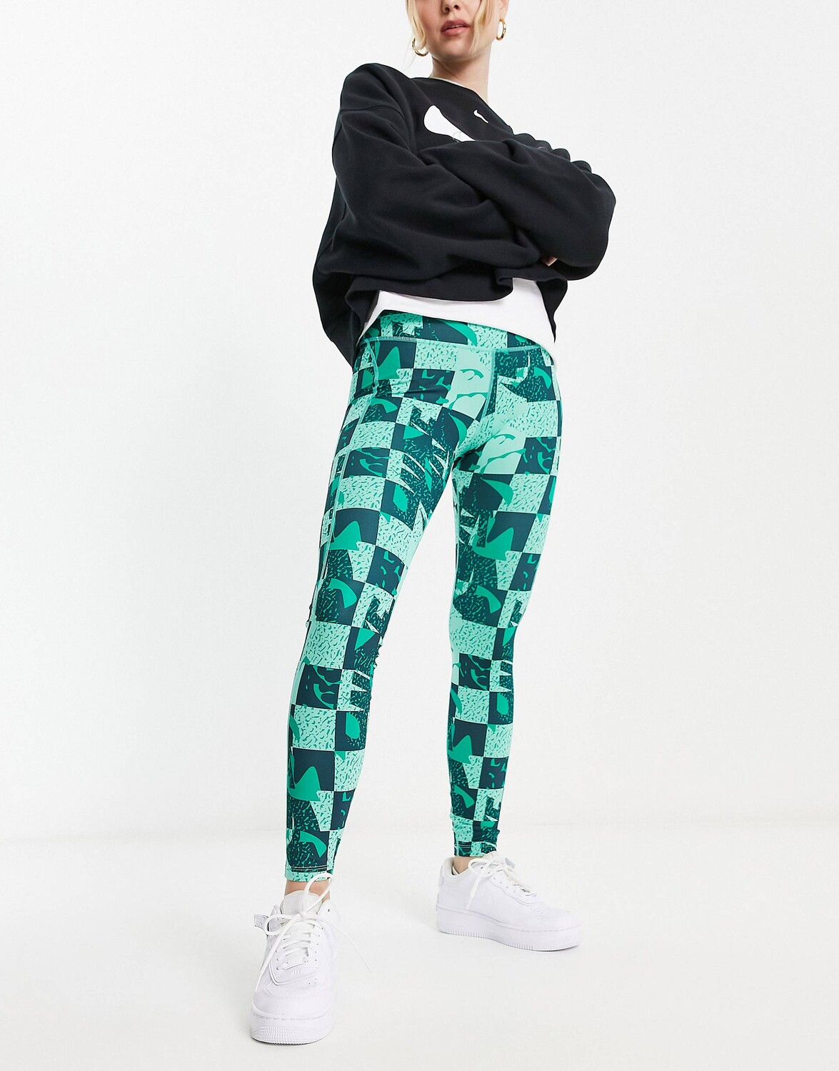 

Зеленые леггинсы средней посадки с принтом Nike Running One Novelty Seasonal Fast, Зеленый