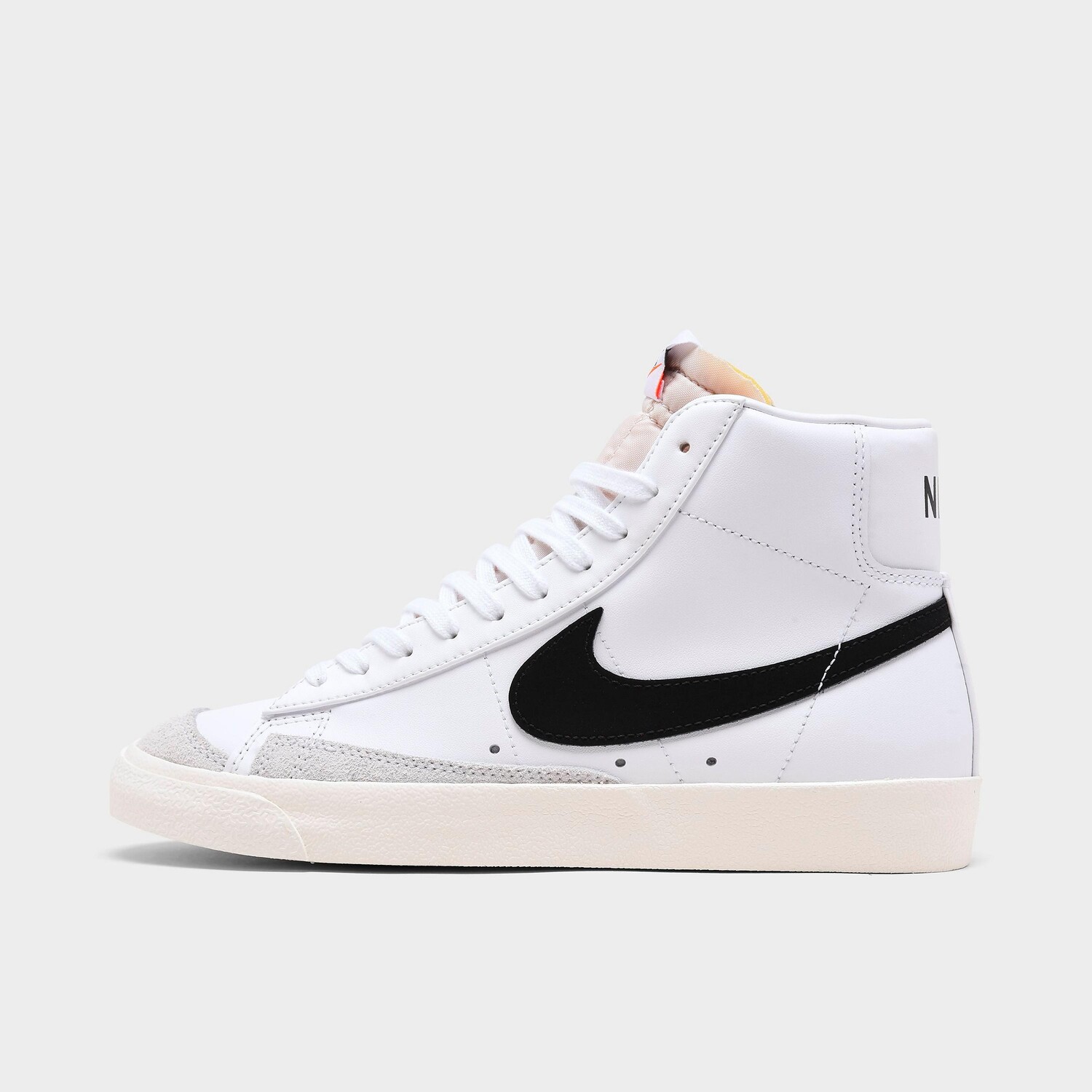 

Кроссовки Nike Blazer Mid 77, бело-черный