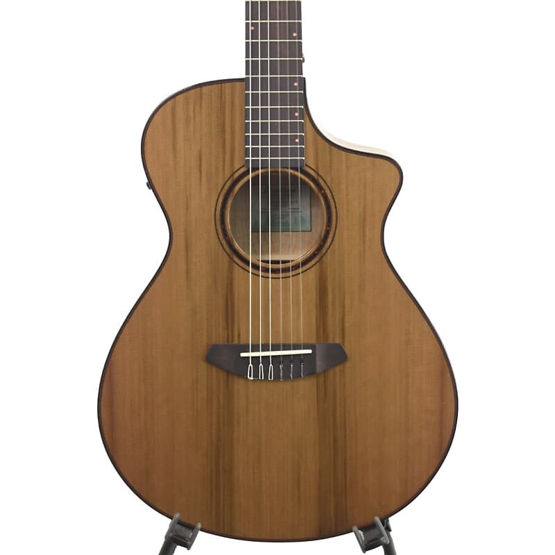 

Breedlove Pursuit Exotic S Concert CE Нейлоновая гитара - Натуральный PSCN01NCERCMY