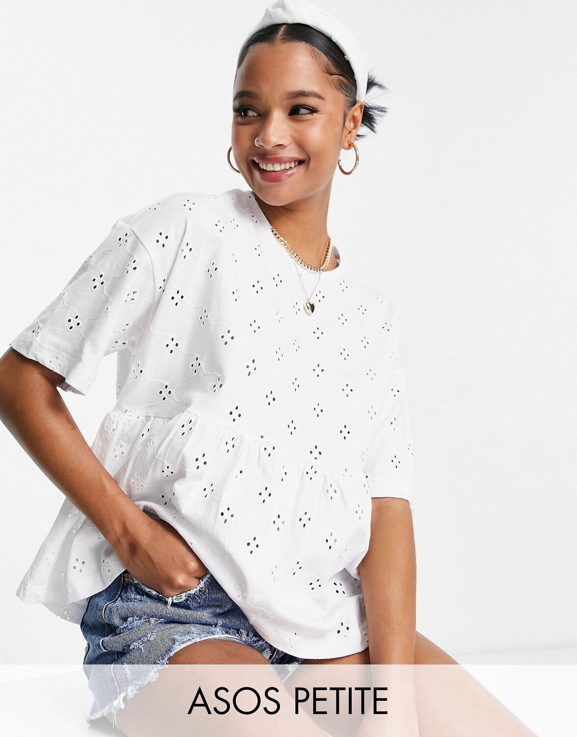 

Белый топ с вышивкой ASOS DESIGN