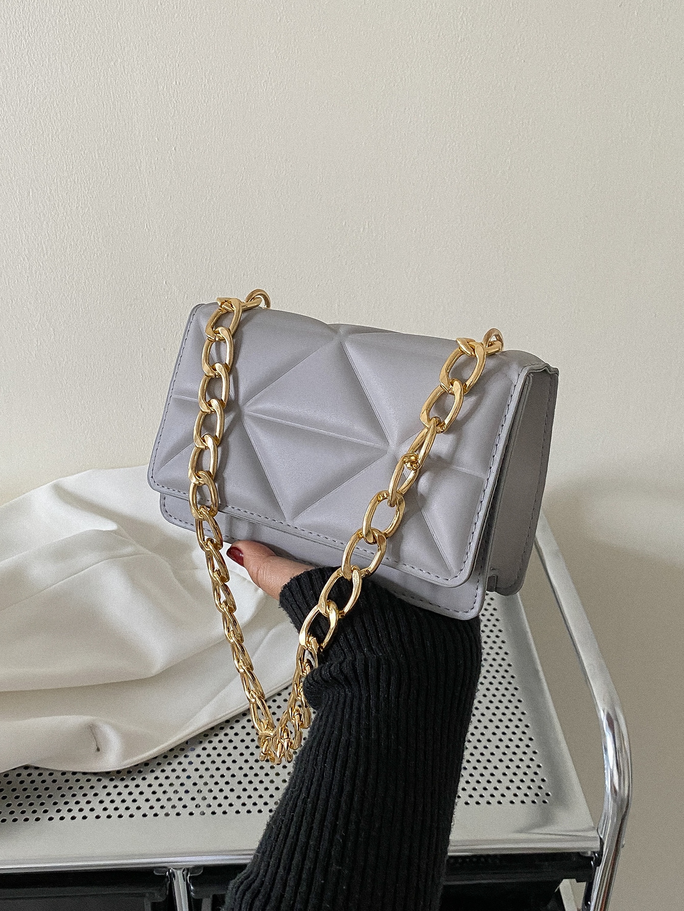 Легкая деловая повседневная мини-квадратная сумка с геометрическим тиснением и цепочкой с клапаном для девочек-подростков, серый