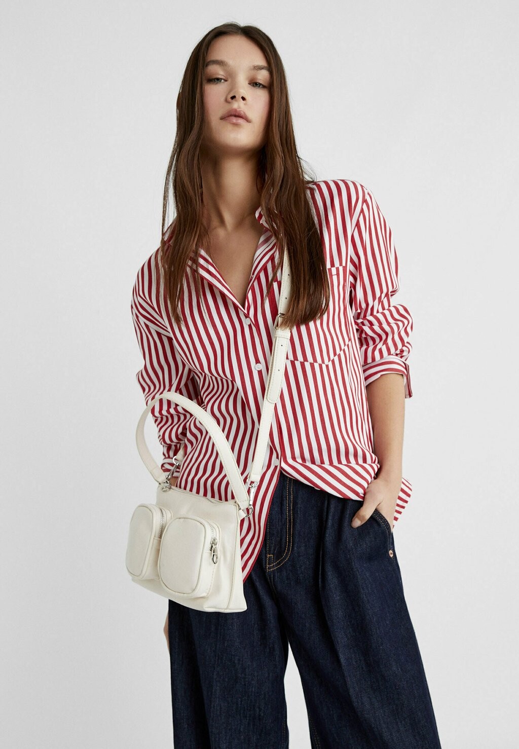 

Сумка WITH POCKETS Stradivarius, цвет white
