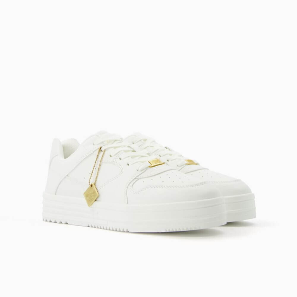 

Кроссовки Bershka Men’s Trainers With Keyring, белый