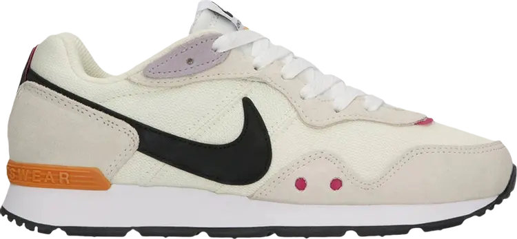 

Кроссовки Nike Wmns Venture Runner 'Coconut Milk Light Curry', белый
