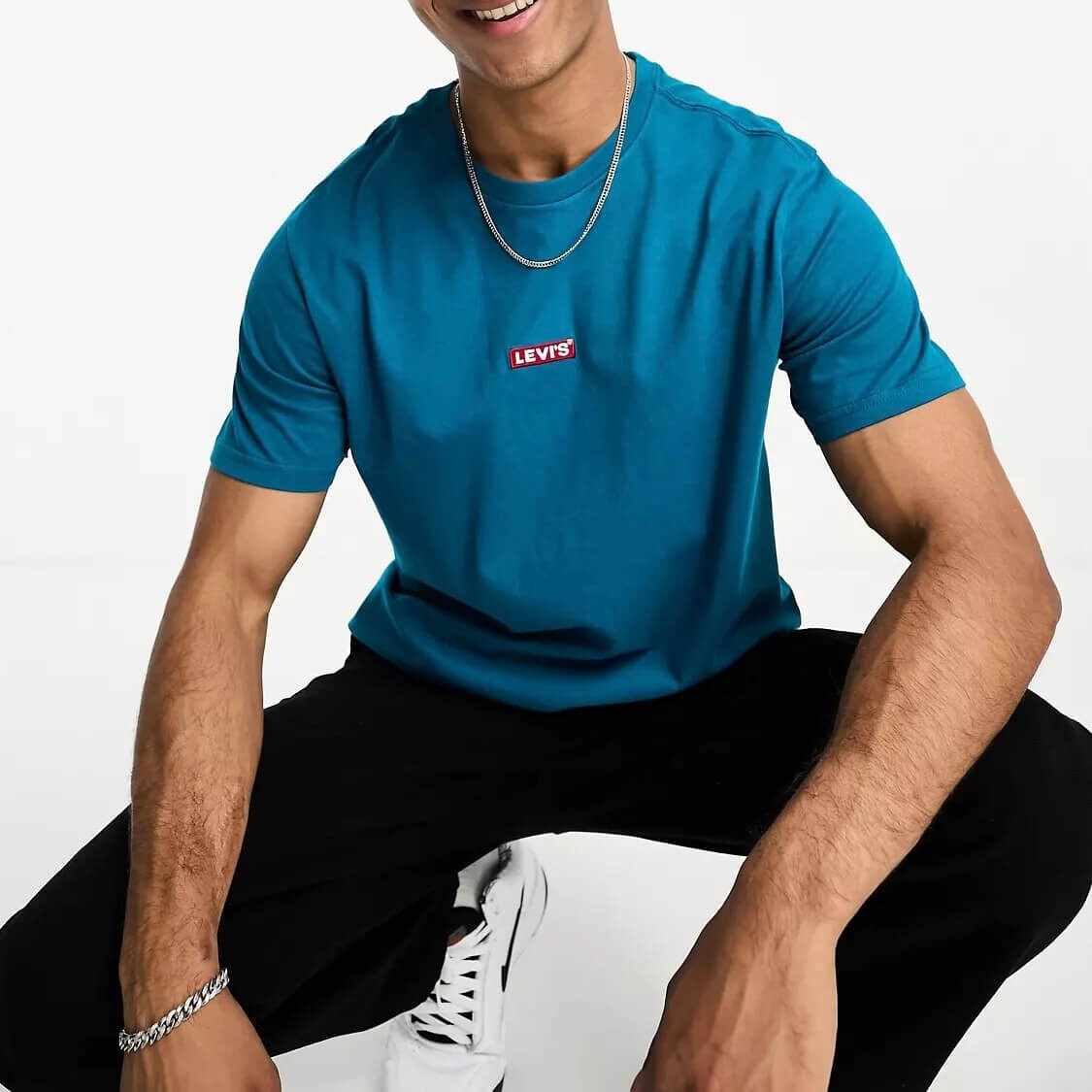 

Футболка Levi's With Central Small Boxtab Logo, синий