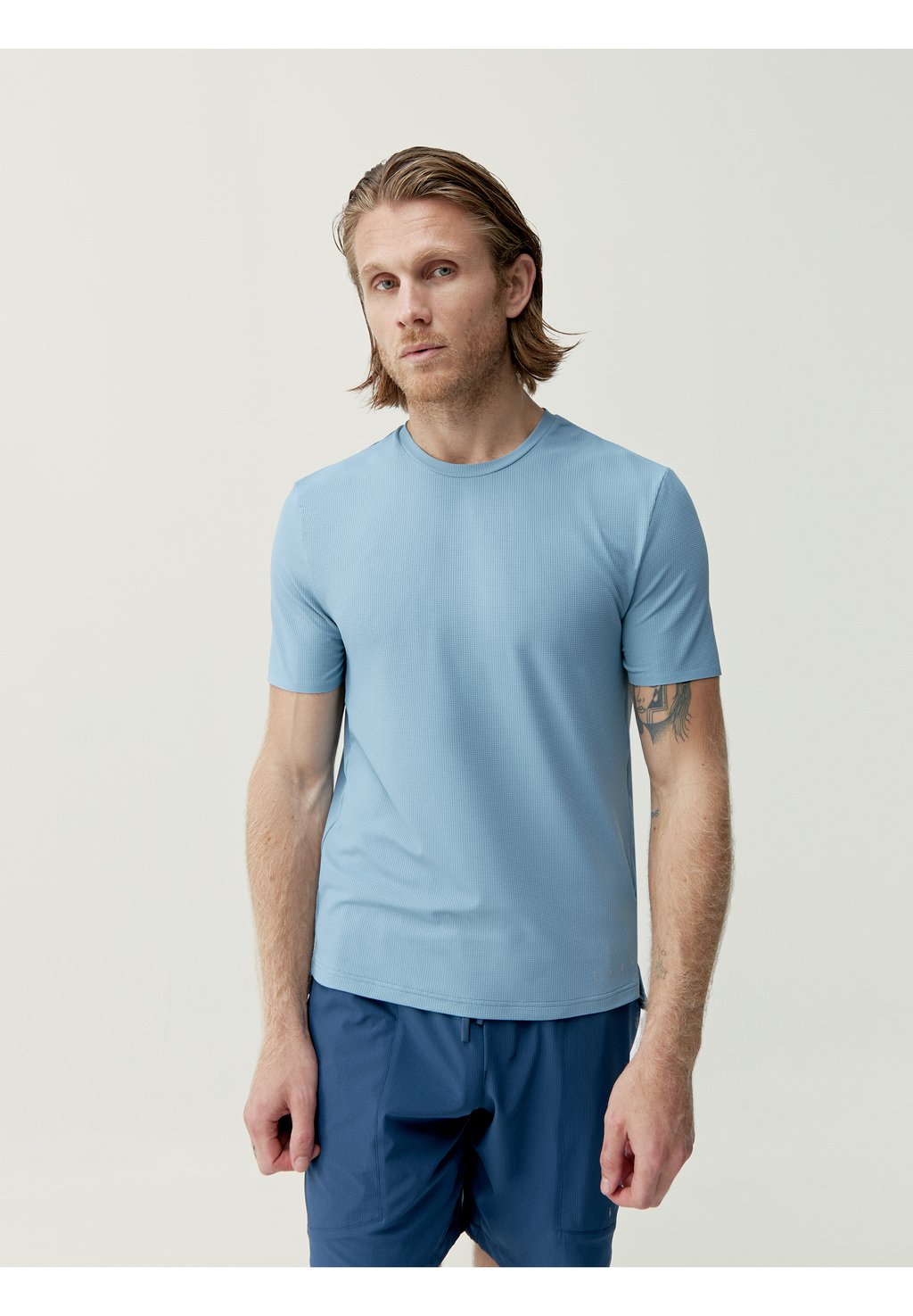 Спортивная футболка NADYM Born Living Yoga, цвет azul