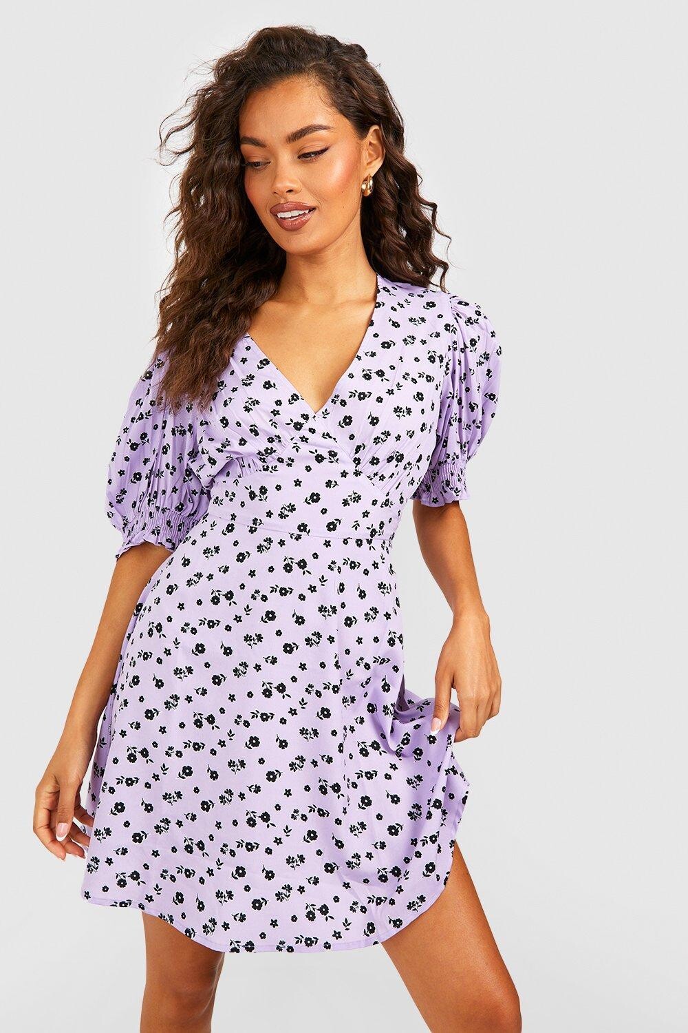 

Платье с цветочным платьем Boohoo, фиолетовый