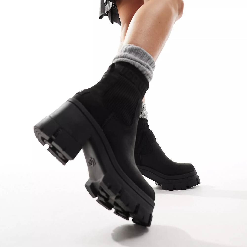 

Ботинки UGG Brooklyn chelsea, черный