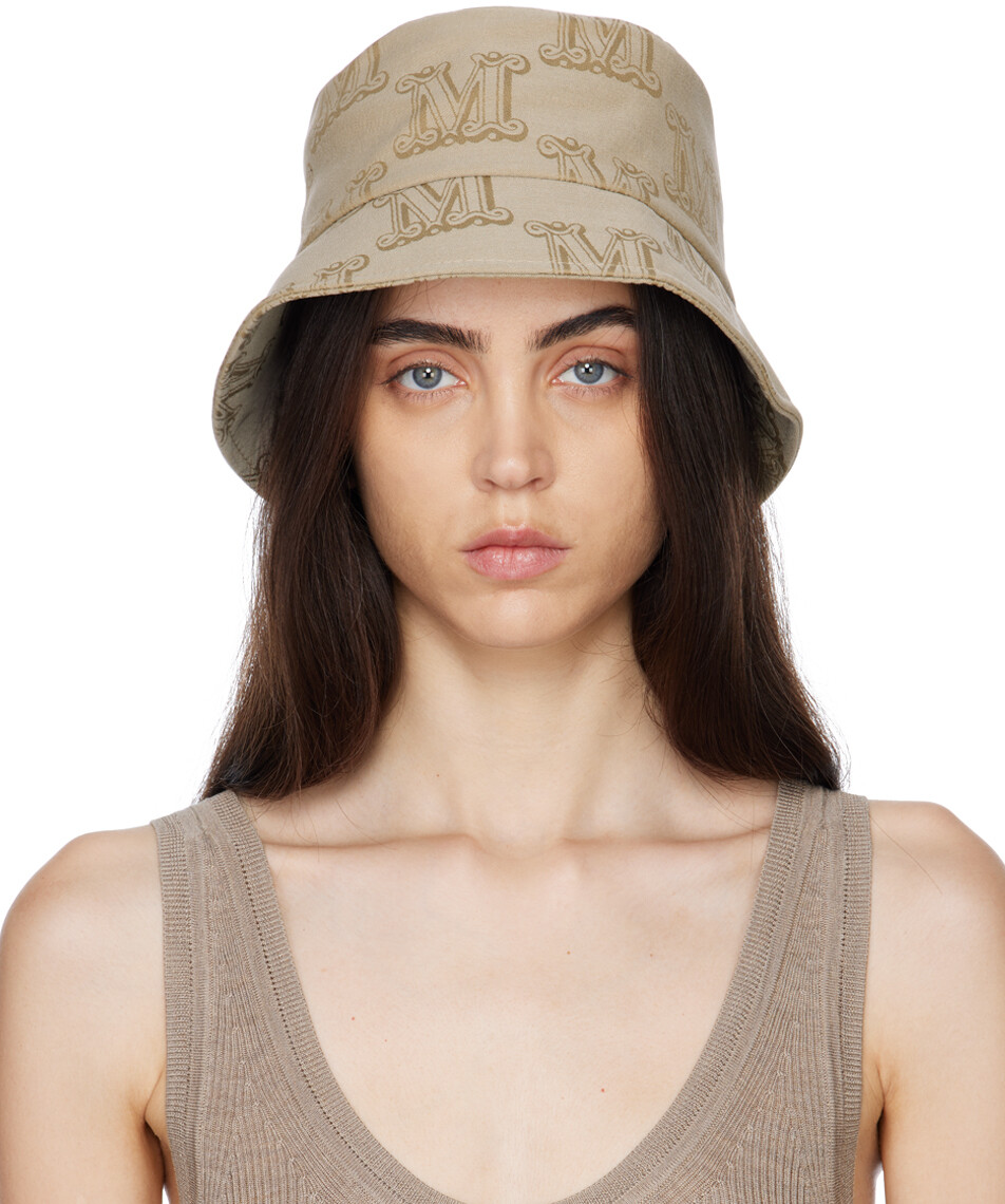 

Бежевая панама с монограммой Max Mara