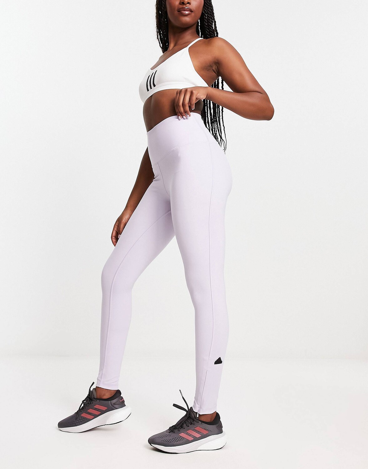 

Серые резиновые леггинсы с логотипом adidas Sportswear Future Lounge, Серый