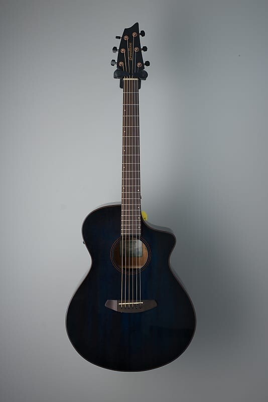 

Breedlove Rainforest S Concert Африканское красное дерево