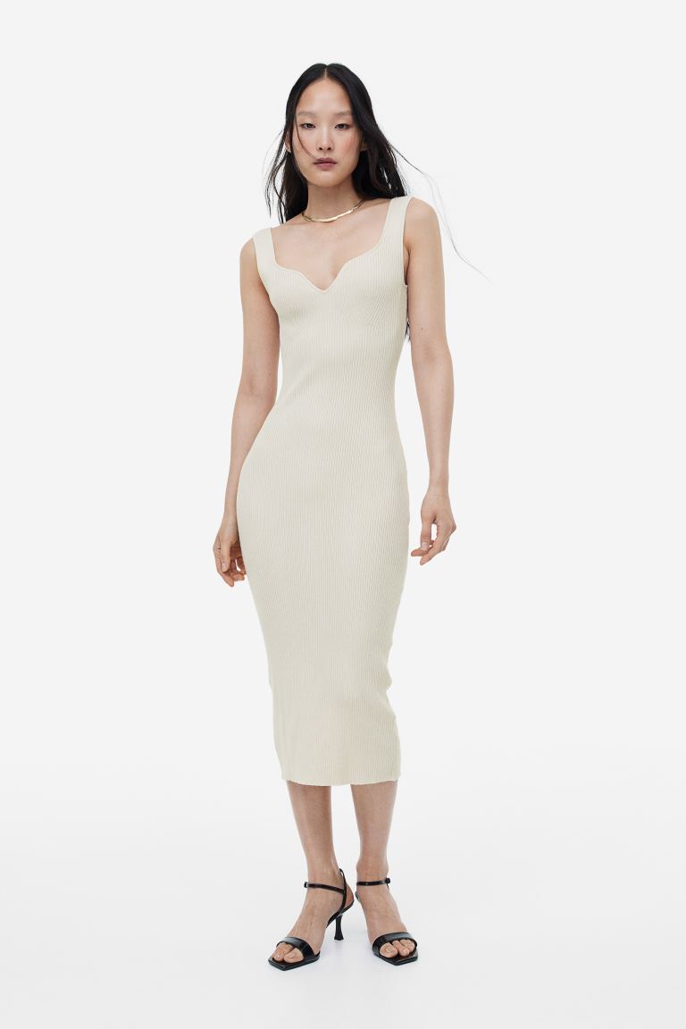 Трикотажное платье в рубчик H&M, крем